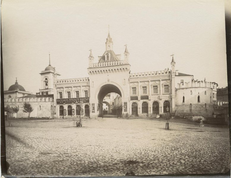 Третьяковский проезд, 1880 - 1883, г. Москва. Фотография из издания Николая Александровича Найденова «Соборы, монастыри и церкви» в 4-х томах, Москва, 1882–1883 годы» («Найденовские альбомы»).