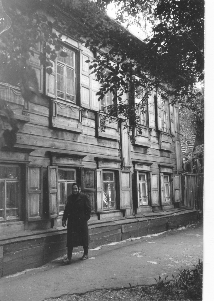 Улица Хохрякова, 1985 - 1986, г. Тюмень ул. Хохрякова, д. 14