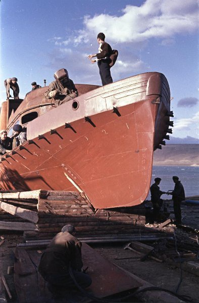 На берегу искусственного водохранилища «Тбилисское море», сентябрь - октябрь 1958, Грузинская ССР, г. Тбилиси