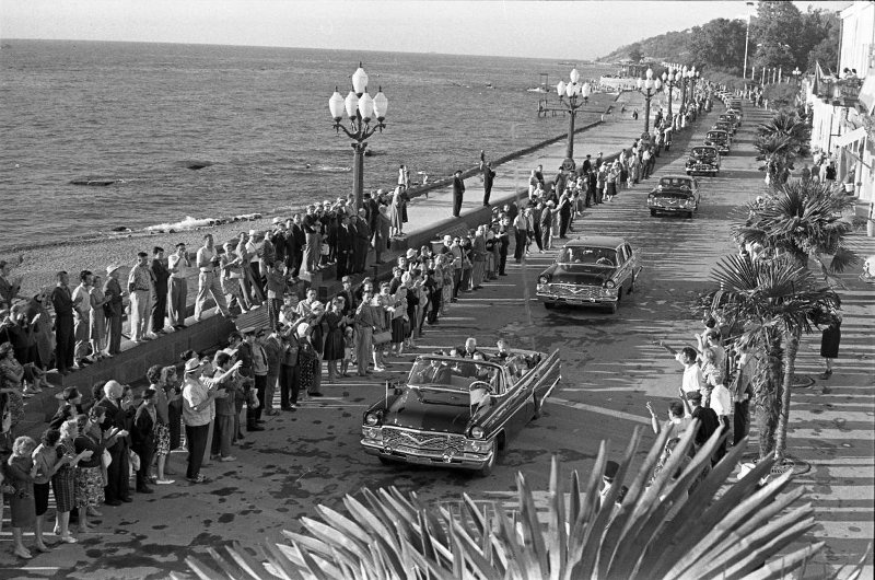 Сентября 1964 года. Ялта 1987. Ялта 1964. Сигизмунд Кропивницкий кортеж 1964. Ялта СССР.