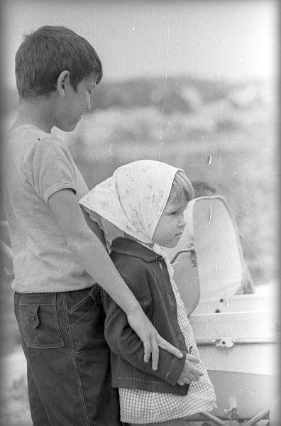 Мальчик и девочка, 1973 год, Чувашская АССР, г. Чебоксары