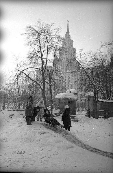 Вид на высотное здание на площади Восстания, 1955 - 1959, г. Москва