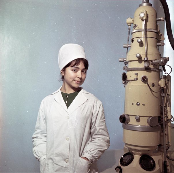 Студентка медицинского института, 1963 - 1967, Таджикская ССР, г. Душанбе