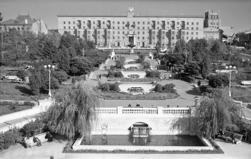 Спуск Халтурина. Каскадный сквер, 1958 год, Украинская ССР, г. Харьков. Ныне Соборный спуск.