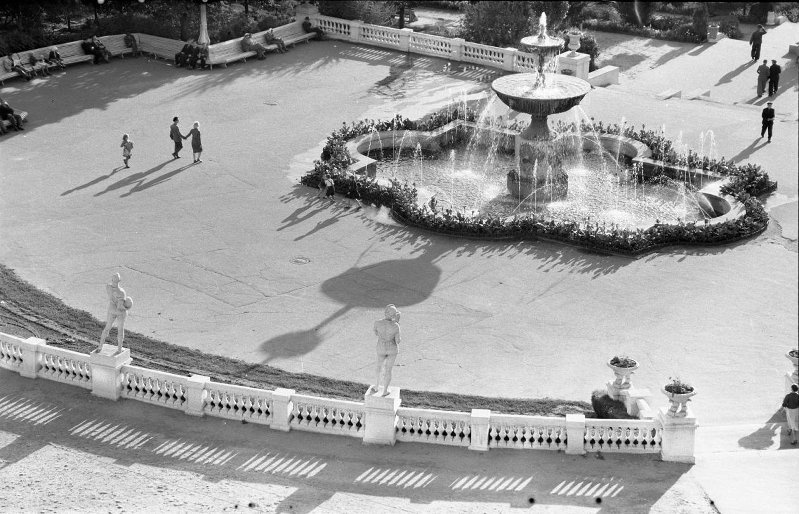 Спуск Халтурина. Фонтан в Каскадном сквере, 1958 год, Украинская ССР, г. Харьков. Ныне Соборный спуск.