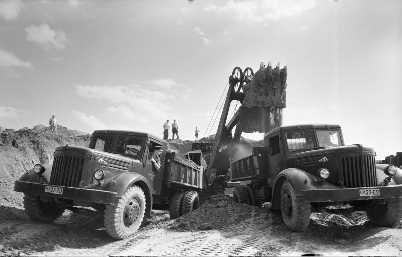 На стройплощадке, 1958 год, Украинская ССР, г. Харьков