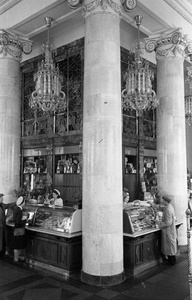 Гастроном №15 на площади Восстания, 1955 год, г. Москва