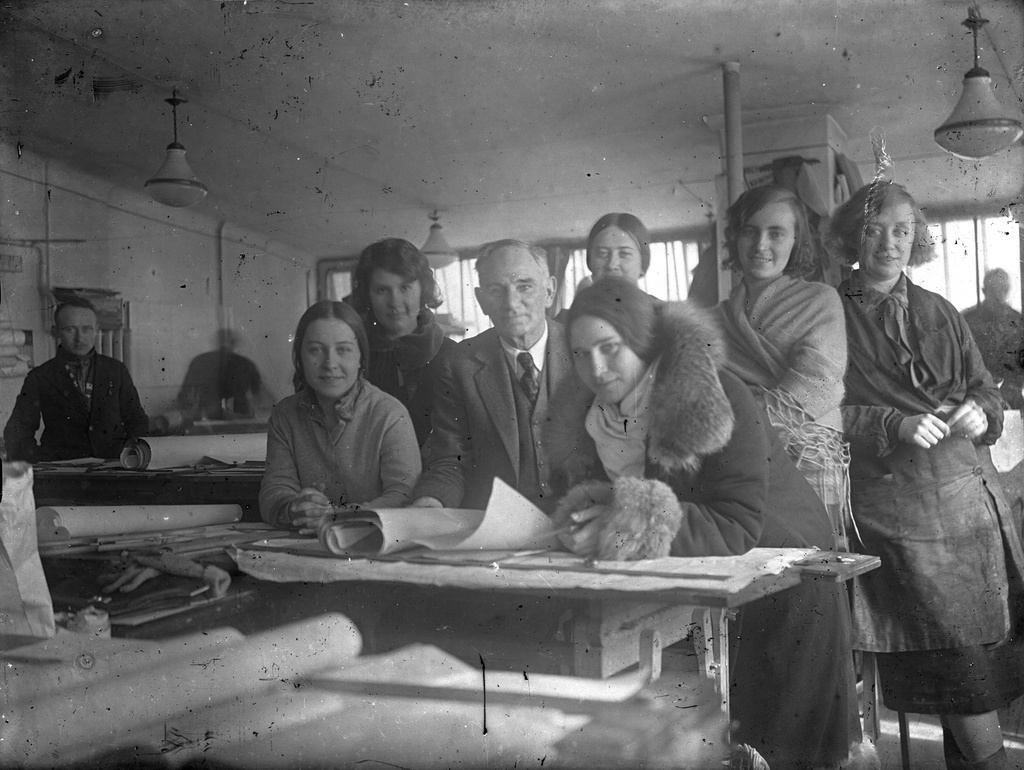 Чертежная мастерская, 1929 - 1939, Челябинская обл., г. Магнитогорск. Челябинская область до 17 января 1934 – часть Уральской области.Магнитогорск до 1931 года – станица Магнитная.