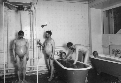 Бани Егорова. Мытье в ванной и под душем, 7 марта 1907, г. Санкт-Петербург