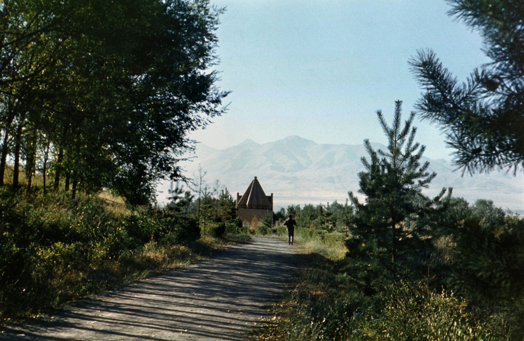 Фото "Культурно-исторический комплекс Манас-Ордо", 1 июня 1978 - 23 ...