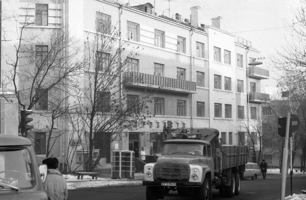 Улица 80. Улицы 80-х. Москва 80е и сейчас. Москва март 1985. Фото Москвы 80 годов по районам.