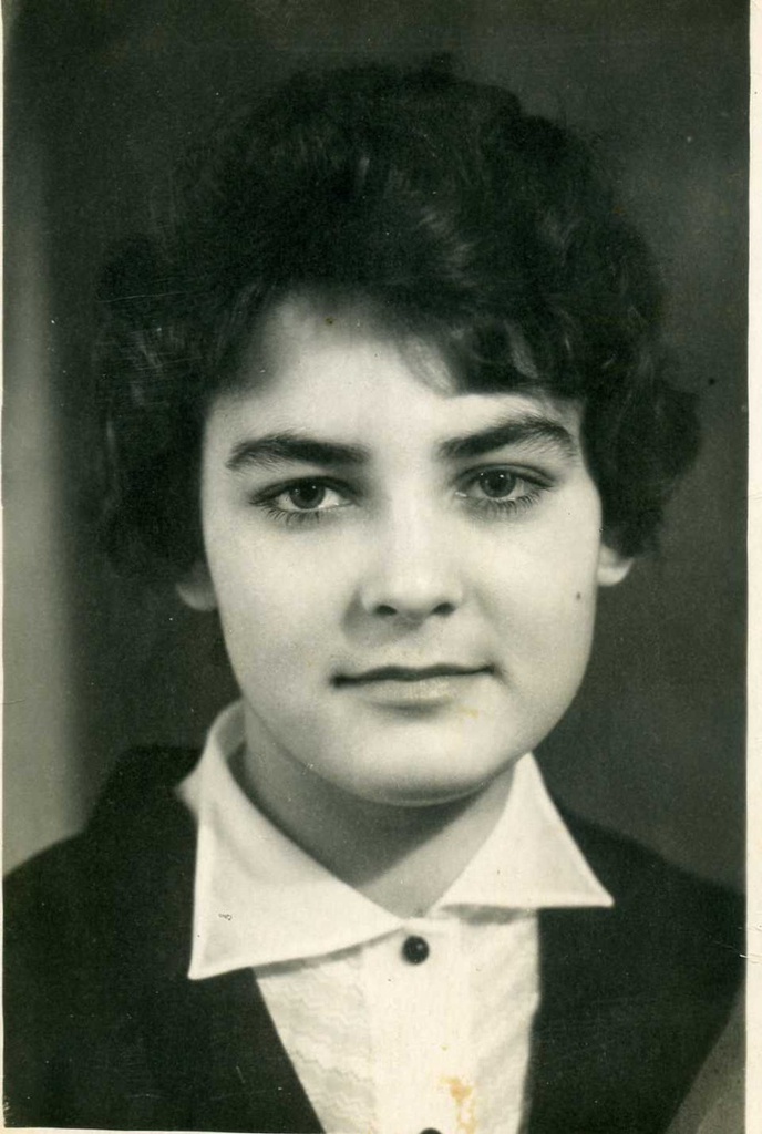 Мама, 19 апреля 1963, Сахалинская обл., г. Александровск-Сахалинский. Фотография из архива Татьяны Гаряевой.