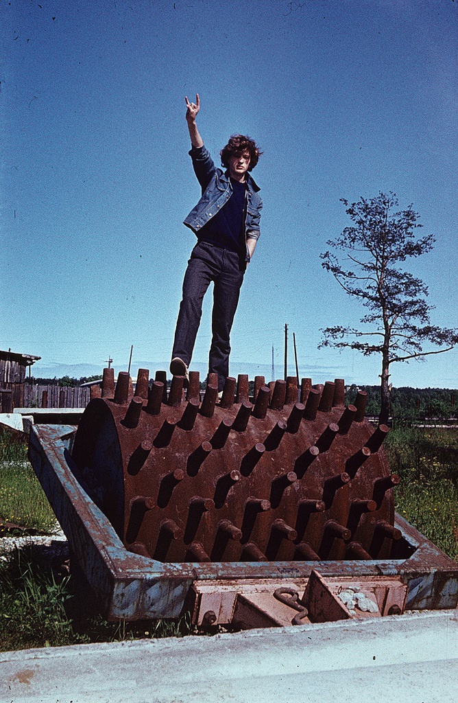 «Хеви-метал СССР», 1987 год, Лениградская обл.. Выставка «Рок-н-ролл мертв, а мы еще нет» с этой фотографией.&nbsp;