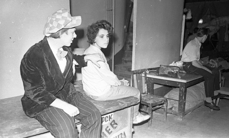 Олег Попов за кулисами цирка, 1959 год, г. Москва