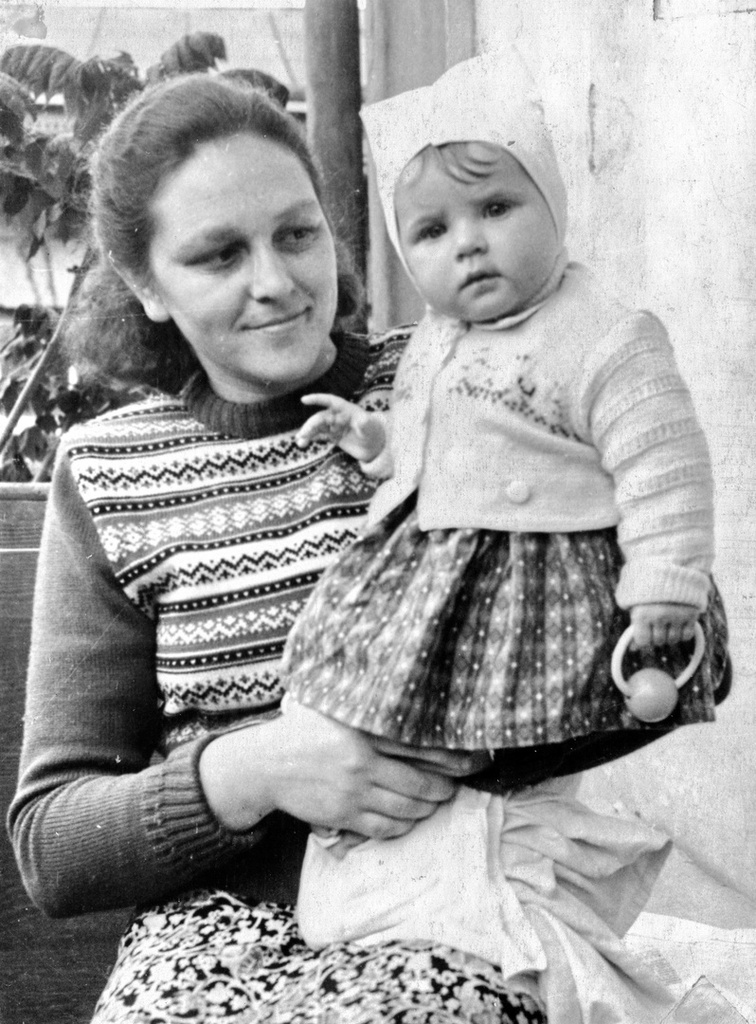 Леночка, 20 июля 1955, Украинская ССР, Крымская обл., г. Ялта. 