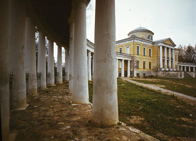 Знаменское-Раек. Усадебный дом, 1988 - 1993, Тверская обл., Торжокский р-н, Знаменское-Раек