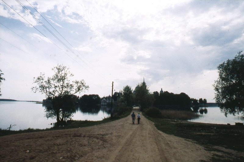 Вид на Нило-Столобенскую пустынь, озеро Селигер, 1991 - 1995, г. Осташков