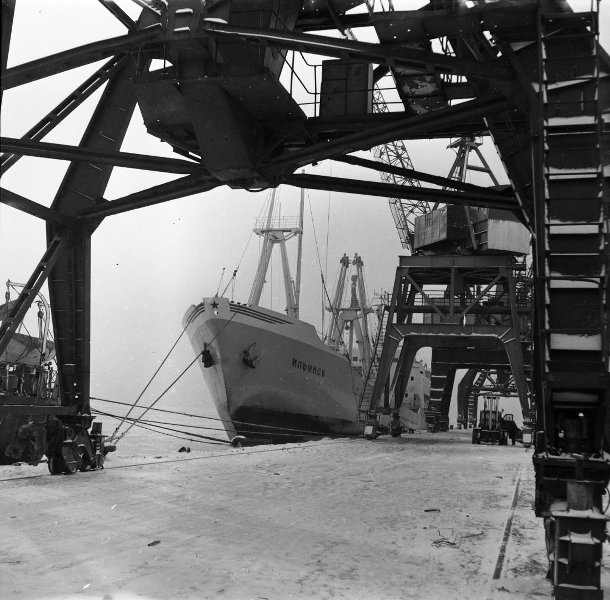 Завод красное Сормово. Завод красное Сормово 1970. Завод красное Сормово 1950. Красное Сормово 1920.