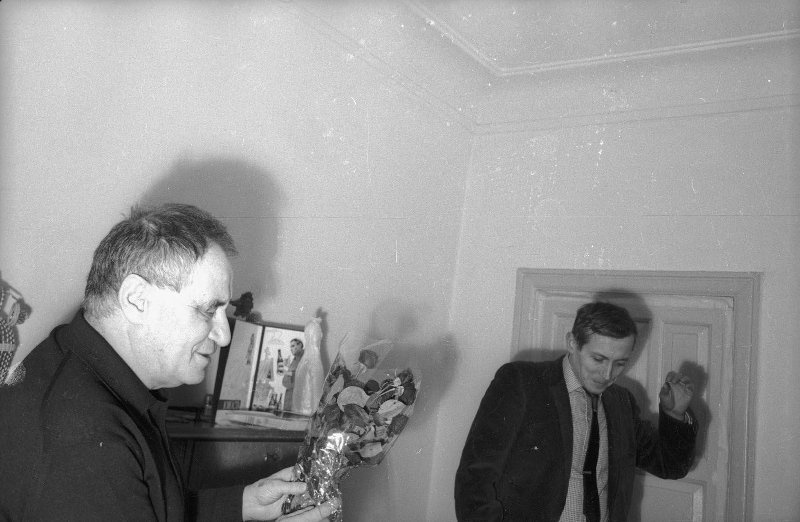Валентин Катаев и Евгений Евтушенко, январь - февраль 1967, Московская обл., пос. Переделкино