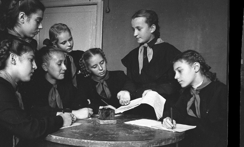 Литературный кружок, 1949 год, г. Москва