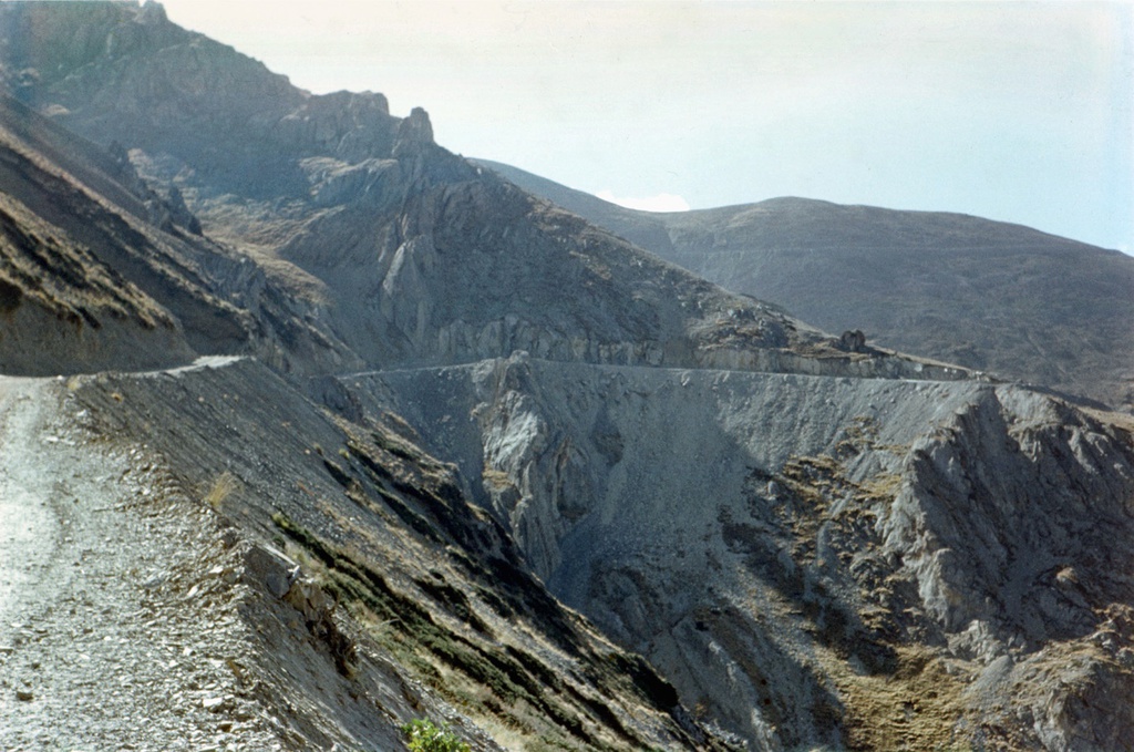 Дорога на перевал Кара-Буура в Таласском Алатау, 1 июня 1978 - 30 августа 1978, Киргизская ССР, Таласская обл.