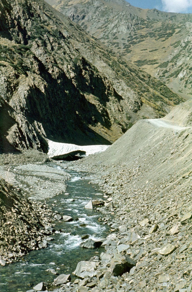 Горный ручей на склоне Таласского Алатау, 1 июня 1978 - 30 августа 1978, Киргизская ССР, Джалал-Абадская обл.