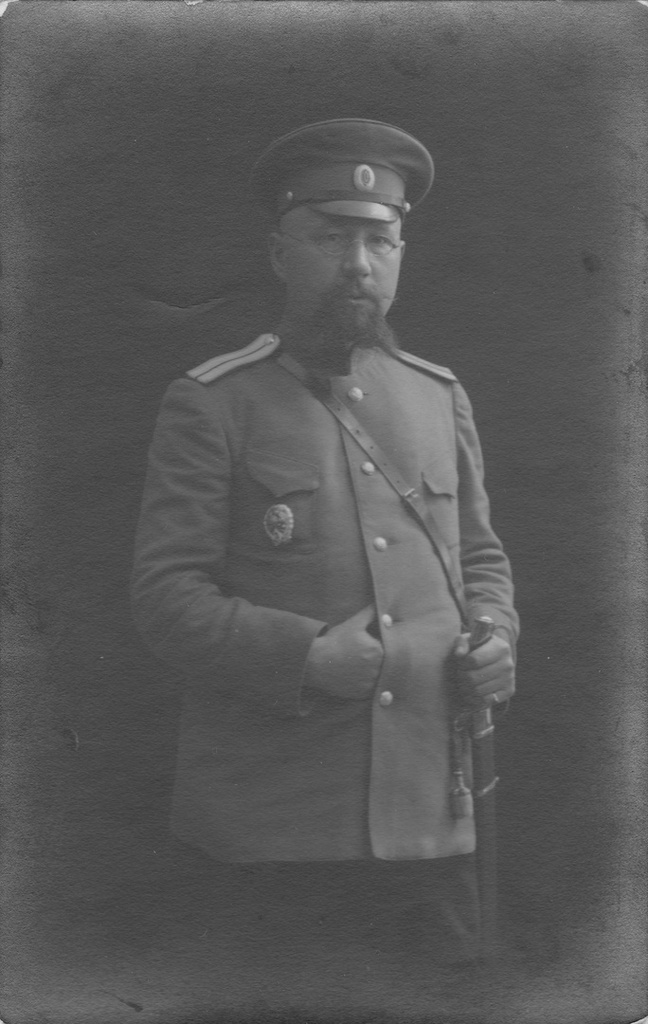 Военный аптекарь Степан Адамович Жвирблис, 24 сентября 1914, Галиция. Фотография из архива пользователя Bor Bor.