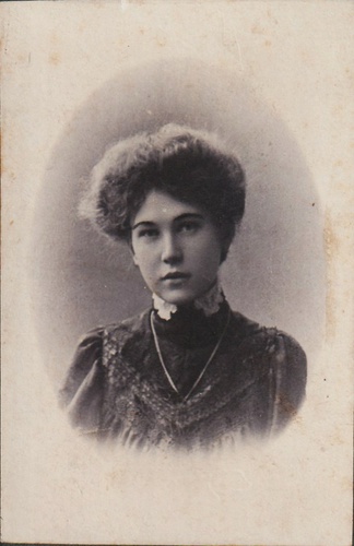 Валентина Ивановна Полуденцева, 1915 - 1916