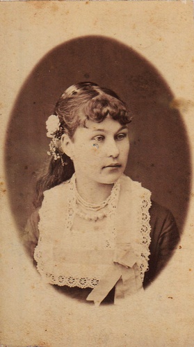 Анастасия Антоновна  Полуденцева, 1900 - 1902