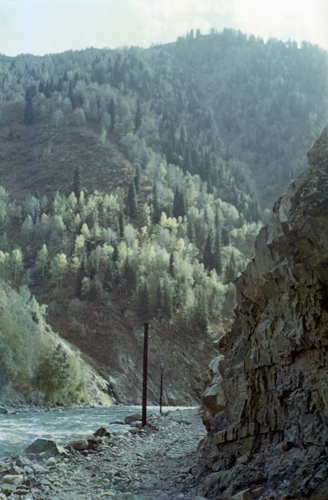 Горные склоны в долине реки Коксу, август - сентябрь 1978, Казахская ССР, Алма-Атинская обл., Коксуский р-н