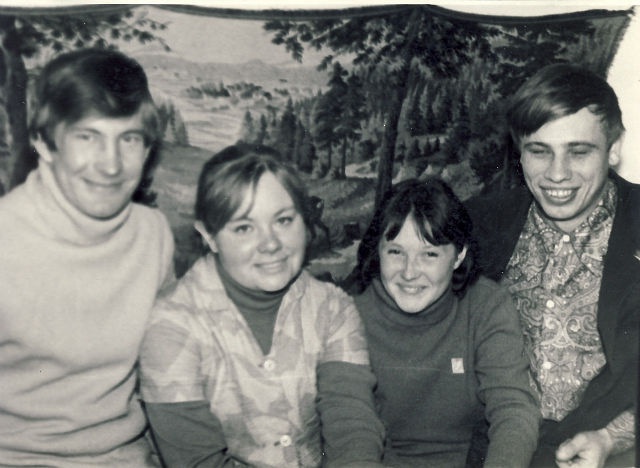 На свадьбе, 1969 год, Тюменская обл., Викуловский р-н, с. Коточиги. Николай Гирв и Николай Вилл.