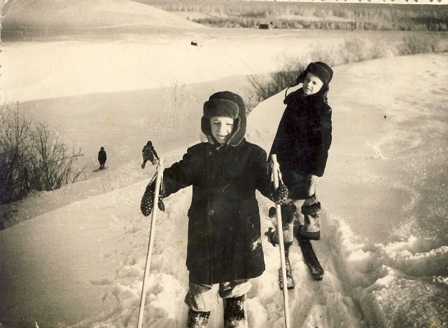Зимой на лыжах, 1958 год, Тюменская обл., Викуловский р-н, с. Коточиги. Коля и Лёша Вилл.&nbsp;