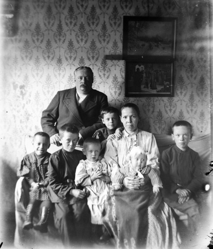 Семейный портрет неизвестных, 1890 - 1900, Владимирская губ., Муромский у.