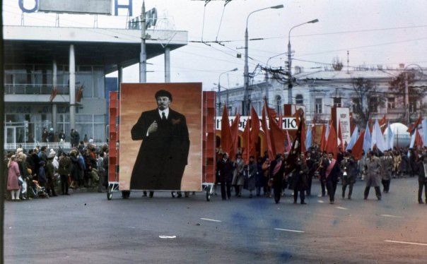 Первомай, 1 мая 1984, г. Симферополь. Фотография из архива Дмитрия Иванова.