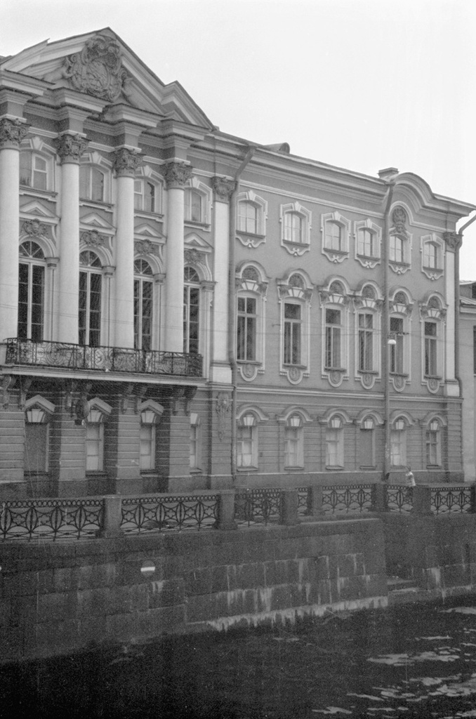 Строгановский дворец в Ленинграде, 1 июля 1980 - 30 августа 1980, г. Ленинград. 
