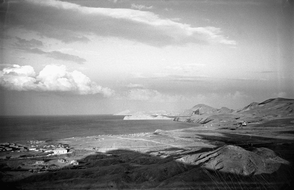 Утро над Коктебельским заливом, 1 июня 1961 - 30 августа 1961, Крым, окрестности пос. Коктебель