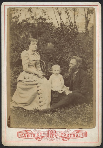 Сергей Прокофьев в детском возрасте с матерью и отцом, 1893 - 1894