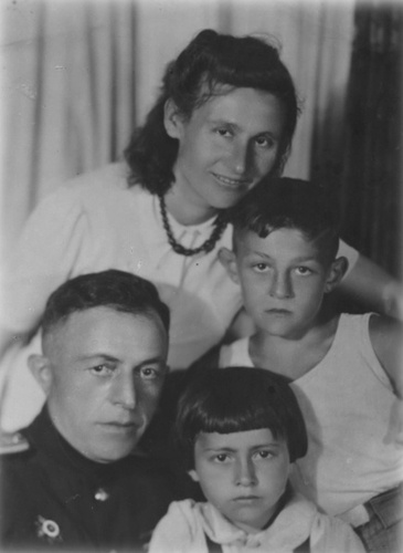 Джавад Агамедович Мамедов с супругой Клавдией Ивановной, 1946 - 1949, г. Калининград