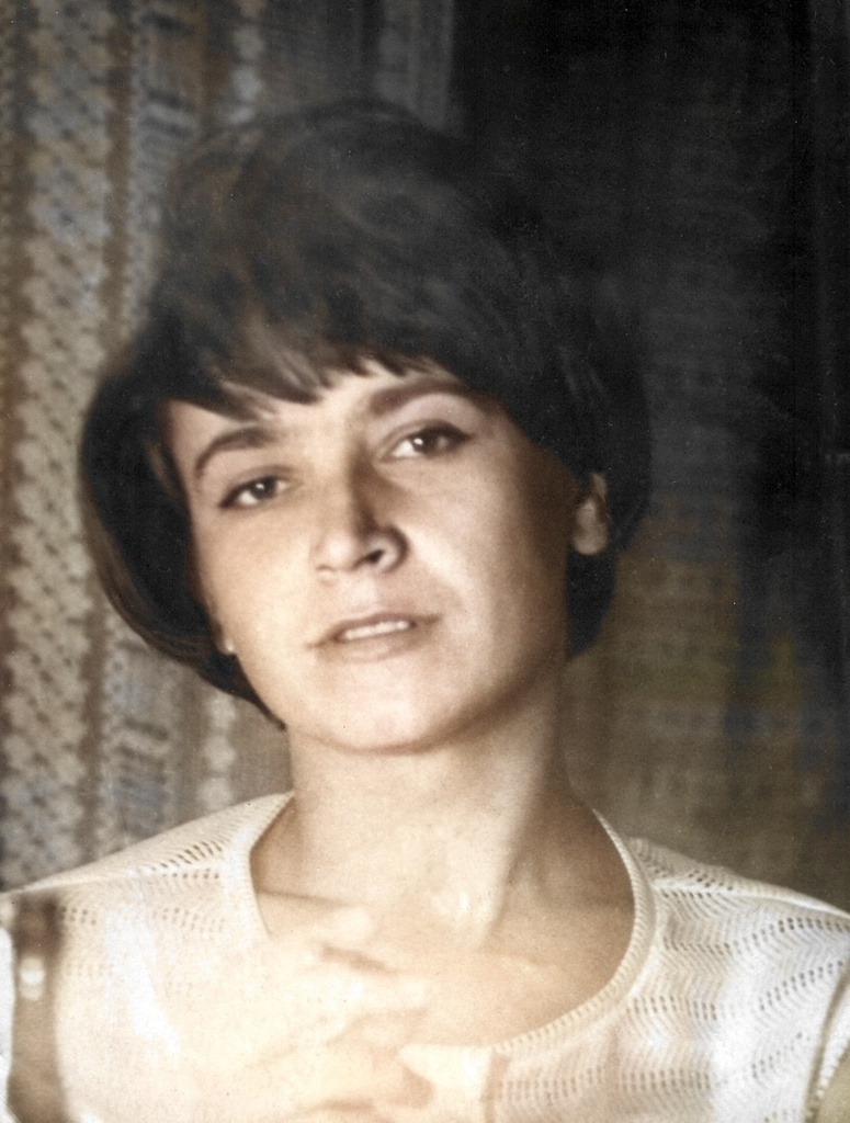 Маме 27 лет, 1967 год, г. Москва (?). Фотография из архива Вячеслава Селиванова.