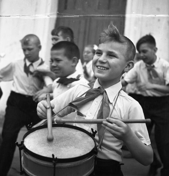 Пионер-барабанщик, 1950-е