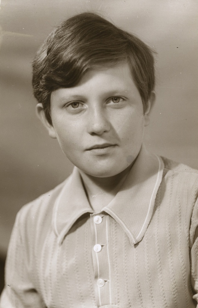Портрет мальчика на память, 1970-е. Юрий Панацев.