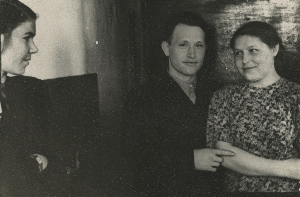 Портрет мужчины с женой, 1960-е. Справа налево: Тамара Ильинична Лутовинина, Степан Акимович Лутовинин.