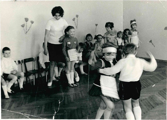 Праздник в детском саду, 1975 год, г. Москва ул. Парковая 5-я, 46А. Фотография из архива&nbsp;Татьяны&nbsp;Родиченковой.&nbsp;
