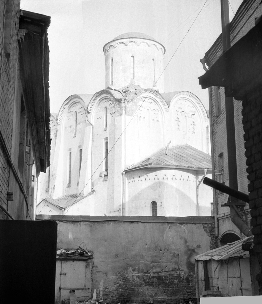 Никольская Старообрядческая церковь в Москве, март - апрель 1987, г. Москва, Заставный пер.. Панорама смонтирована из двух фотографий.