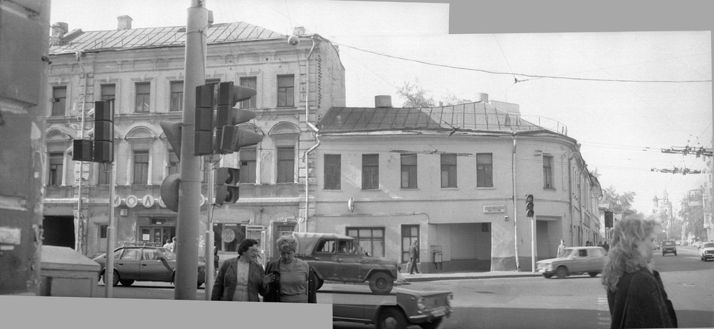 Московские улицы и здания конца 80-х годов, 1 апреля 1985 - 31 мая 1988, г. Москва. Изображение смонтировано из двух фотографий.