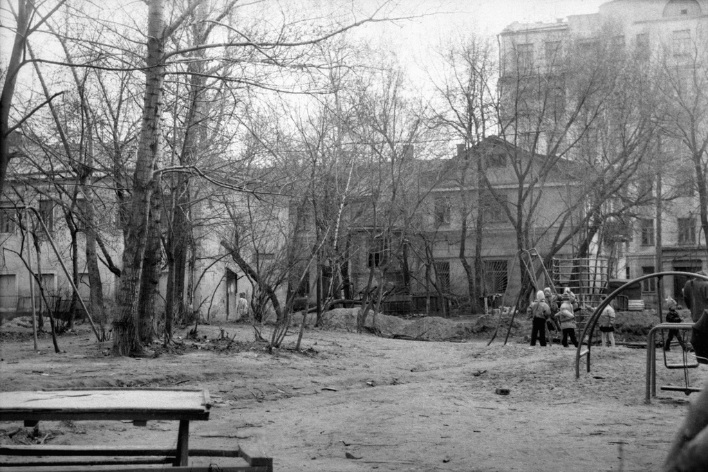 Московские дворы и здания конца 80-х годов, 1 апреля 1985 - 31 мая 1988, г. Москва
