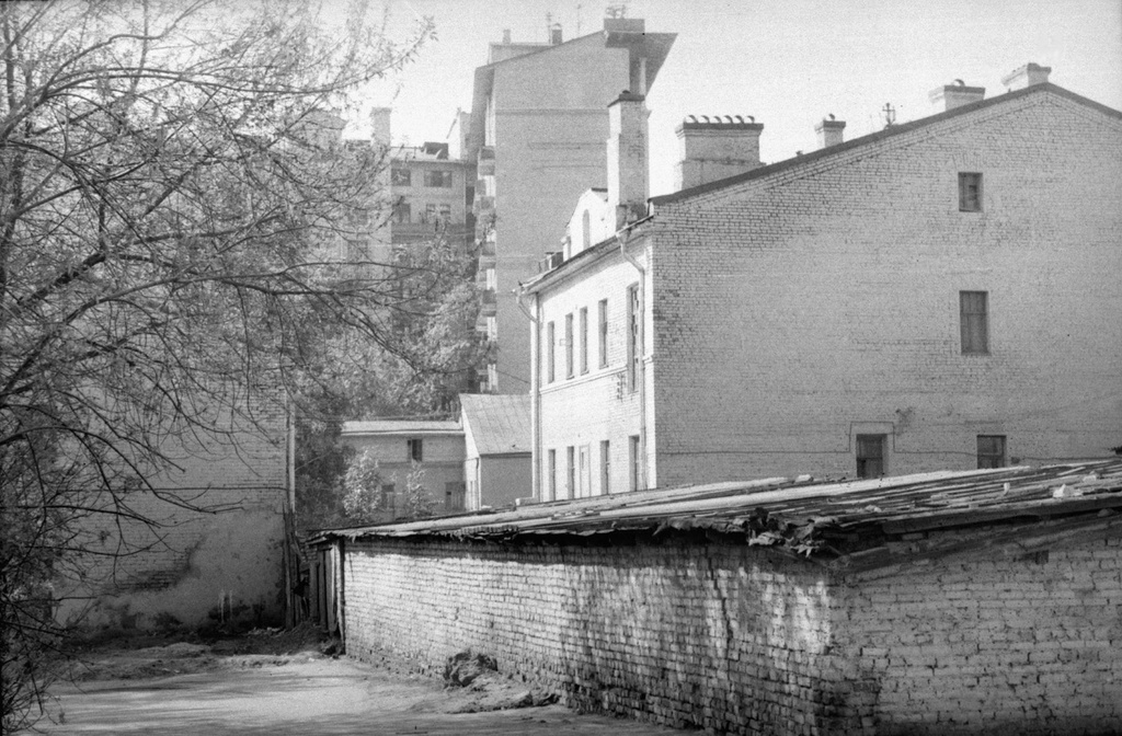 Московские дворы и здания конца 80-х годов, 1 апреля 1985 - 31 мая 1988, г. Москва