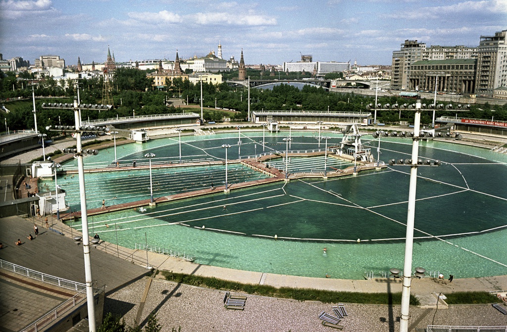 Бассейн «Москва», 1964 год, г. Москва. Выставки&nbsp;«Москва из Музея Москвы» и «СССР в 1964 году» с этой фотографией.