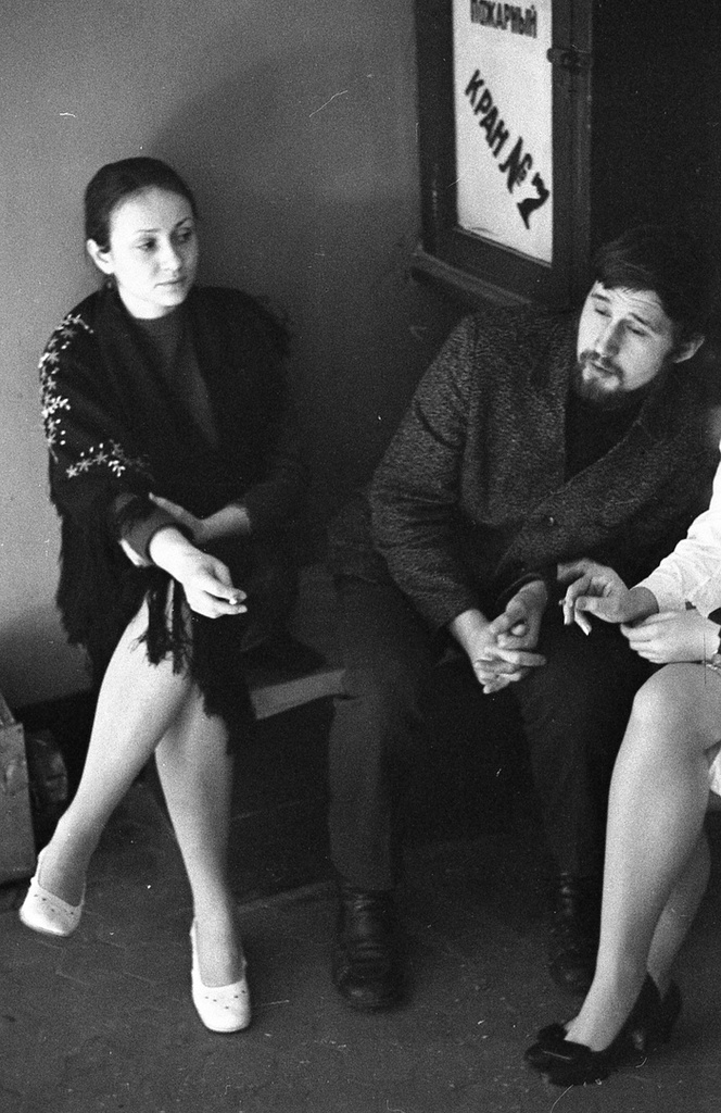 Перекур, 1979 год, г. Москва. Выставка «"Личное и лиричное" фотографа Валерия Усманова» с этой фотографией.