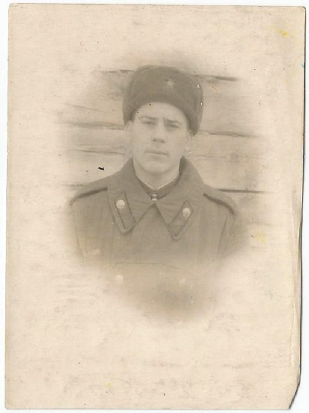 Фото "Советский воин", 1943 - 1955 - История России в фотографиях